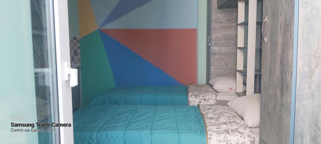 Студия Радуга У Моря Колхида Batoumi Extérieur photo