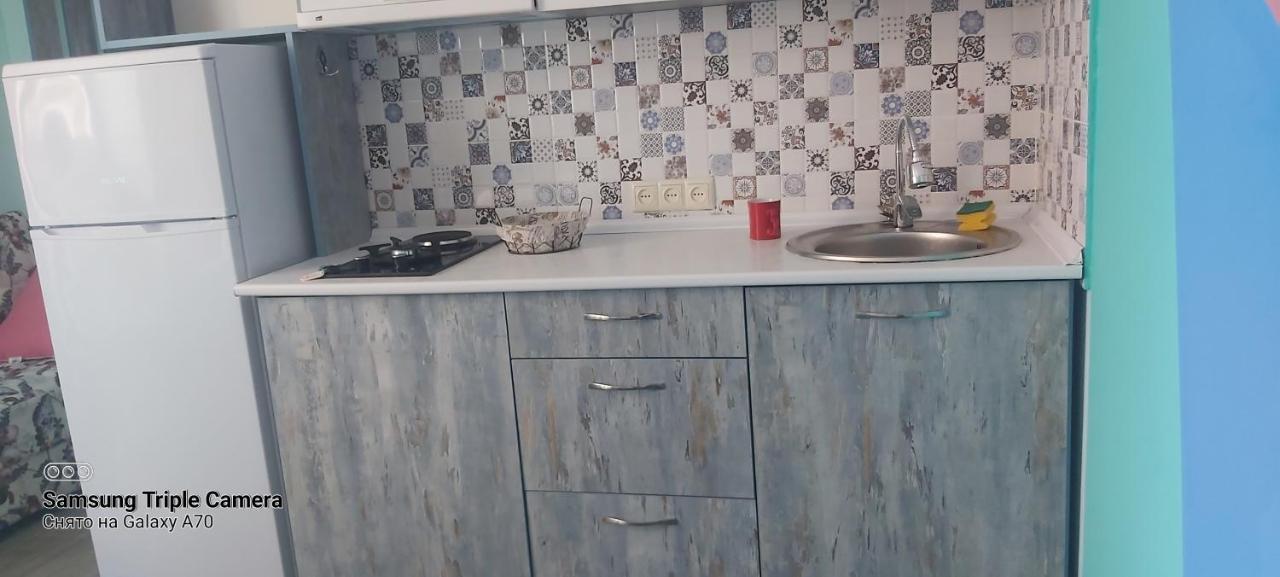 Студия Радуга У Моря Колхида Batoumi Extérieur photo