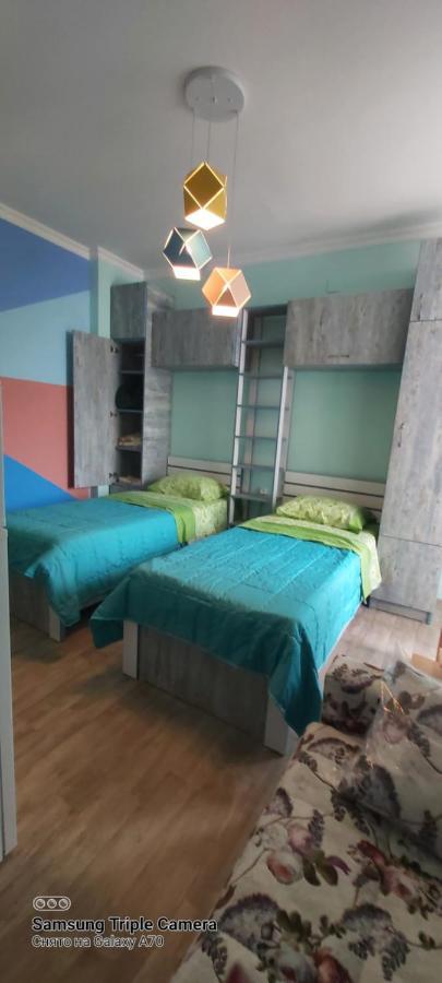 Студия Радуга У Моря Колхида Batoumi Extérieur photo