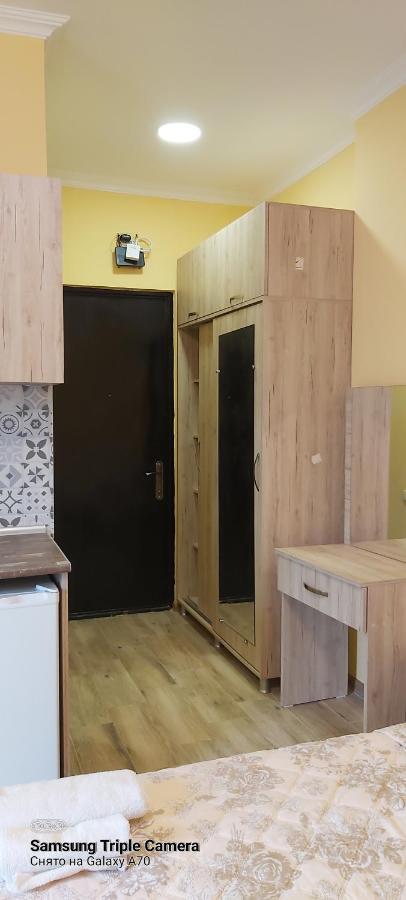 Студия Радуга У Моря Колхида Batoumi Extérieur photo