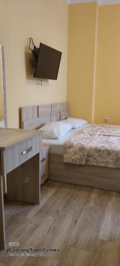 Студия Радуга У Моря Колхида Batoumi Extérieur photo