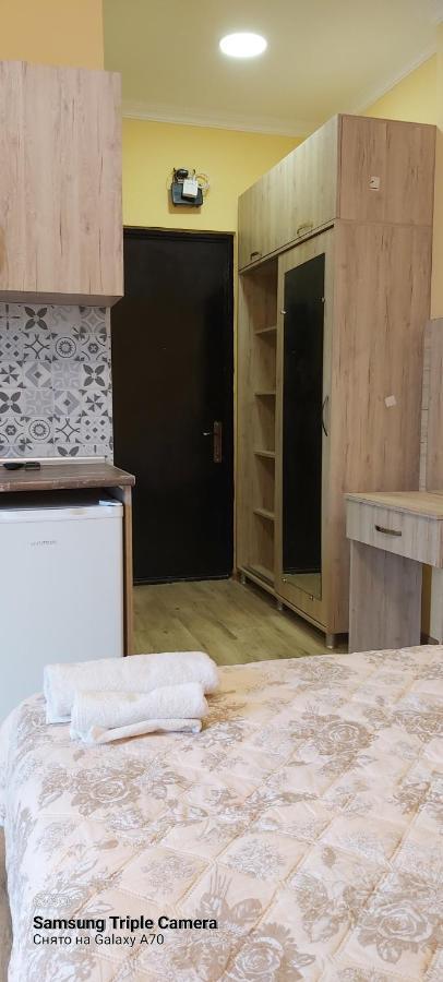 Студия Радуга У Моря Колхида Batoumi Extérieur photo